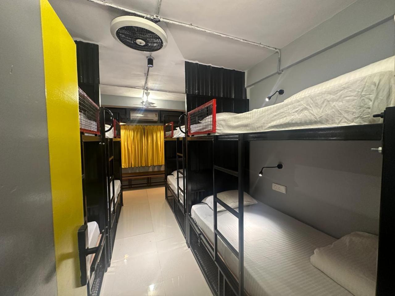 Travotale Hostel And Cowork Koregaonpark プネ エクステリア 写真