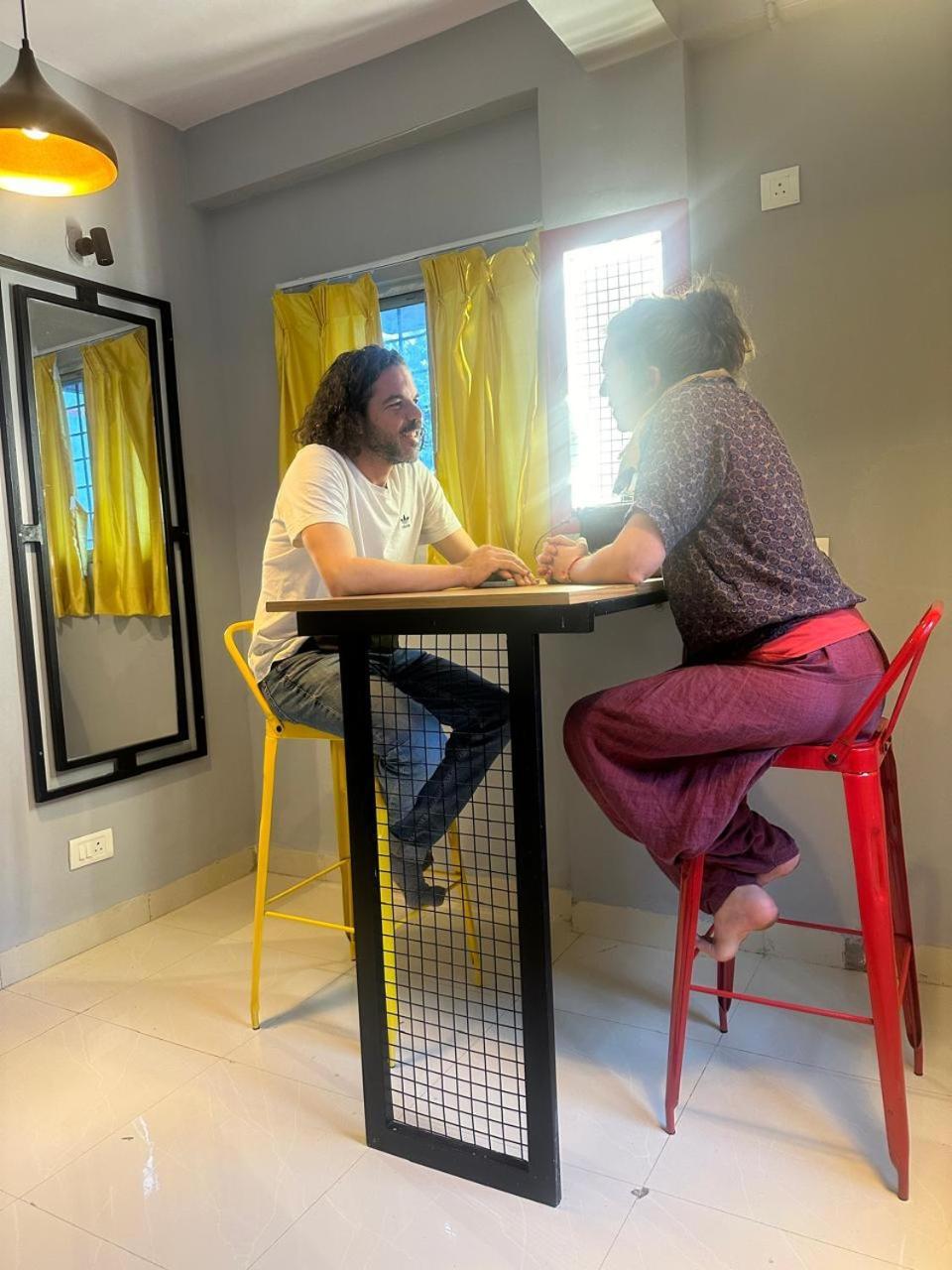 Travotale Hostel And Cowork Koregaonpark プネ エクステリア 写真