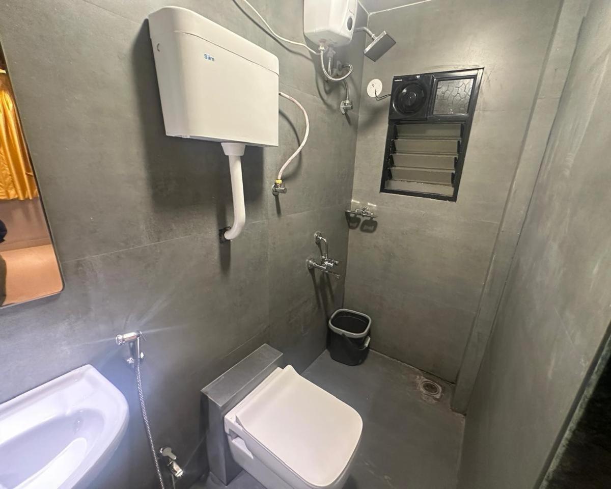Travotale Hostel And Cowork Koregaonpark プネ エクステリア 写真